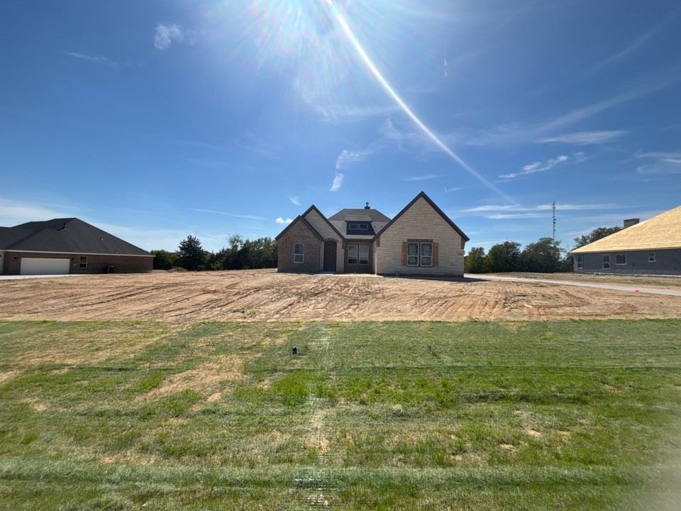 906 Creekview Whites Road, Van Alstyne, TX 75495 — photo 1