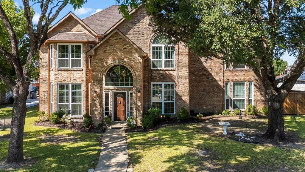 407 Grant Drive
