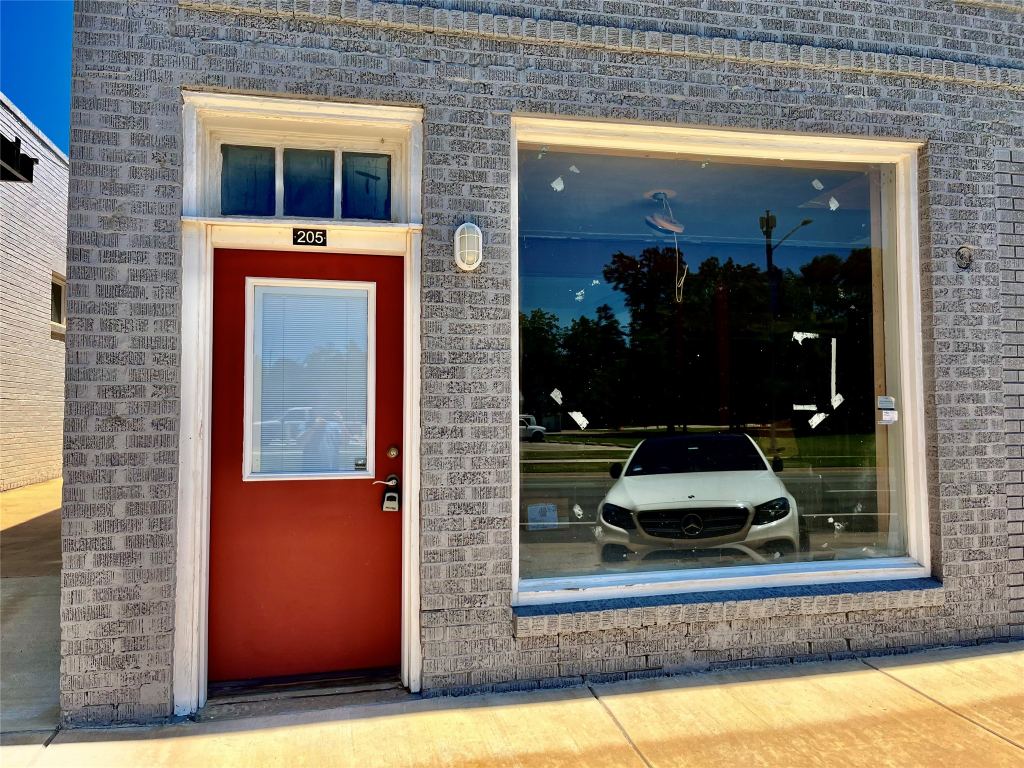 311 S Locust Street 205, Denton, TX 76201 — photo 1