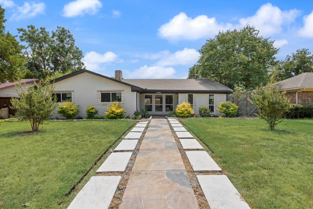 1702 Baltimore Drive, Richardson, TX 75081 — photo 1