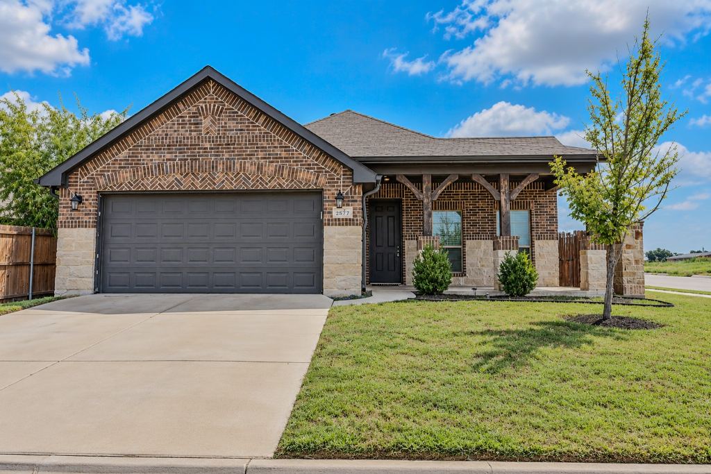 2577 Hadley Street, Weatherford, TX 76087 — photo 1