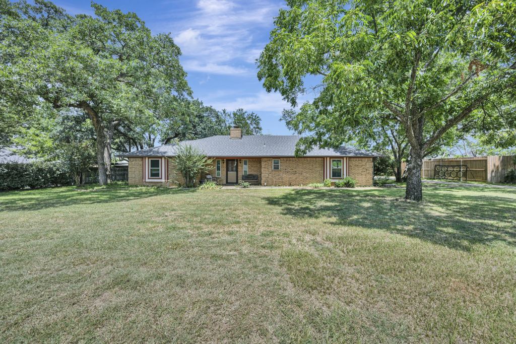 408 Chimney Hill Circle, Mansfield, TX 76063 — photo 1