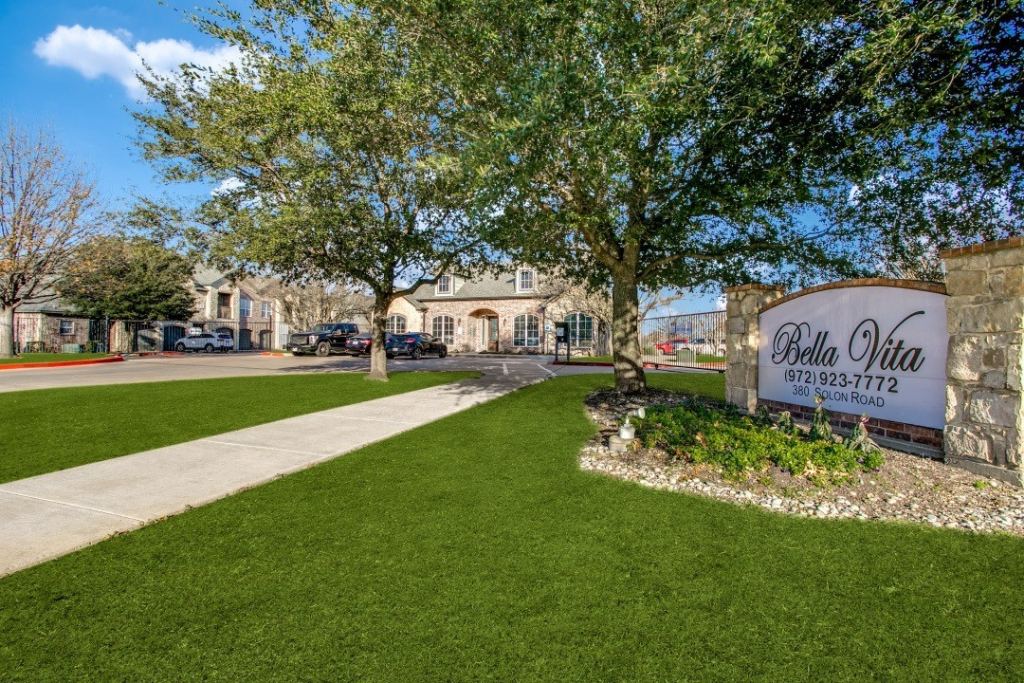 380 Solon Road, Waxahachie, TX 75165 — photo 1