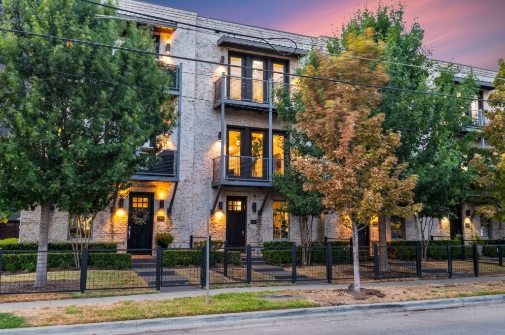 2817 Shelby Avenue, Dallas, TX 75219 — photo 1