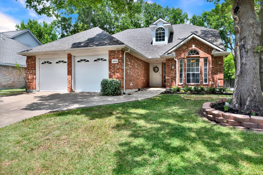 3909 Bermuda Drive, Rowlett, TX 75088 — photo 1