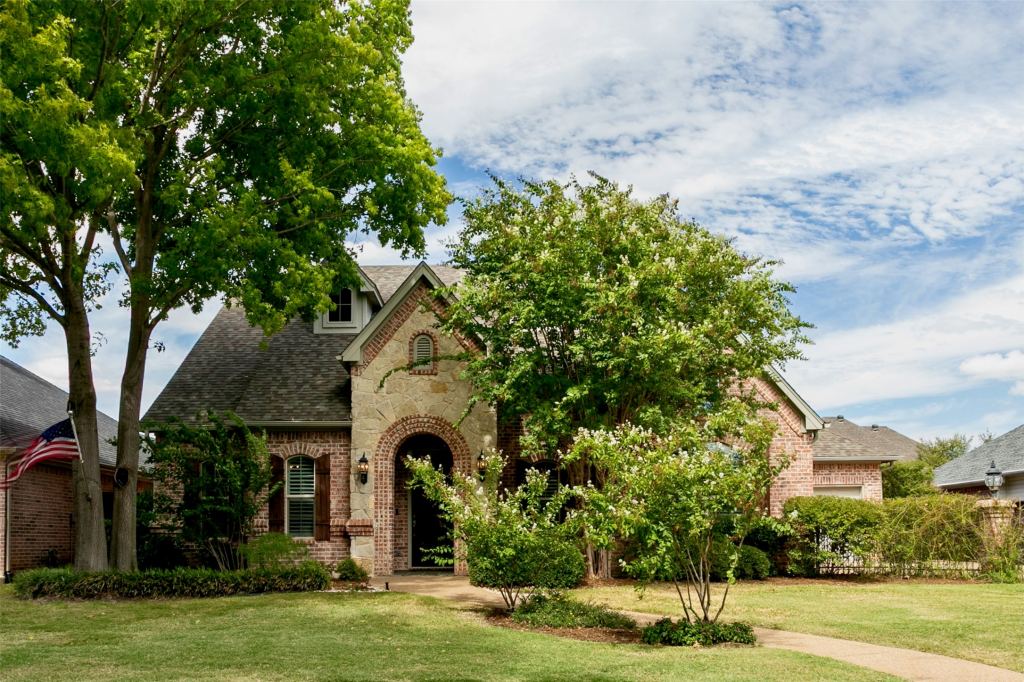 13825 E Riviera Drive, Fort Worth, TX 76028 — photo 1