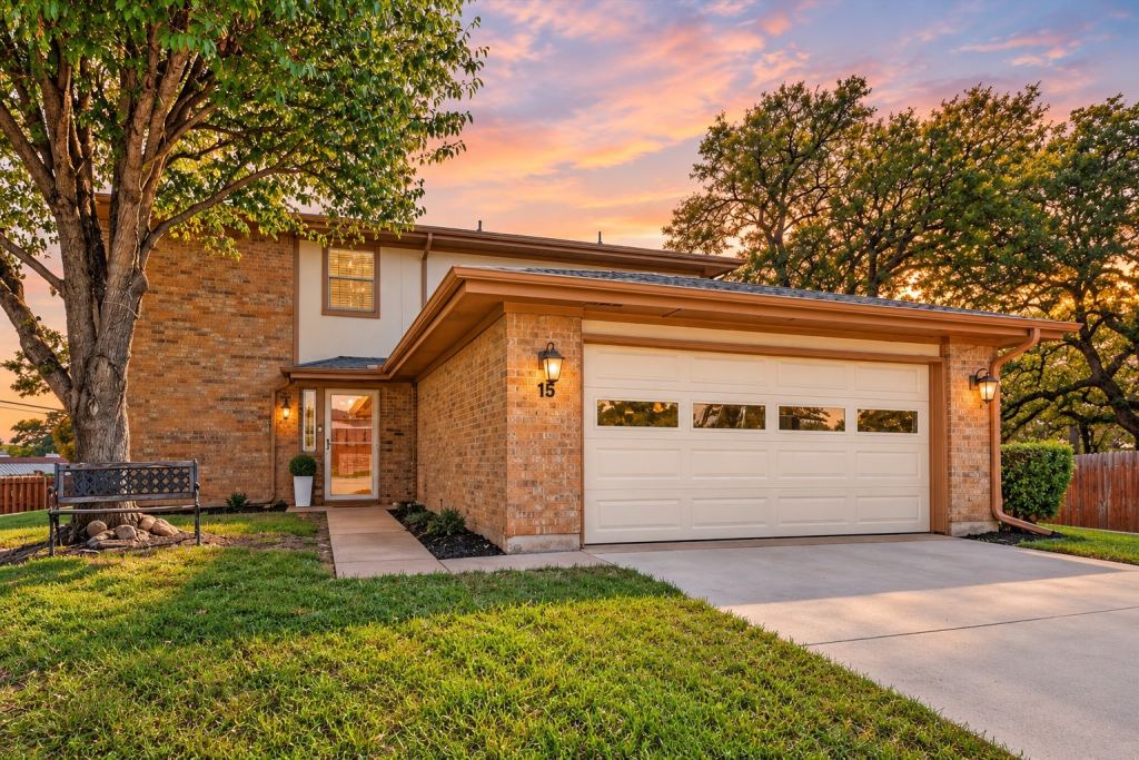 15 Dewberry Court, Bedford, TX 76021 — photo 1