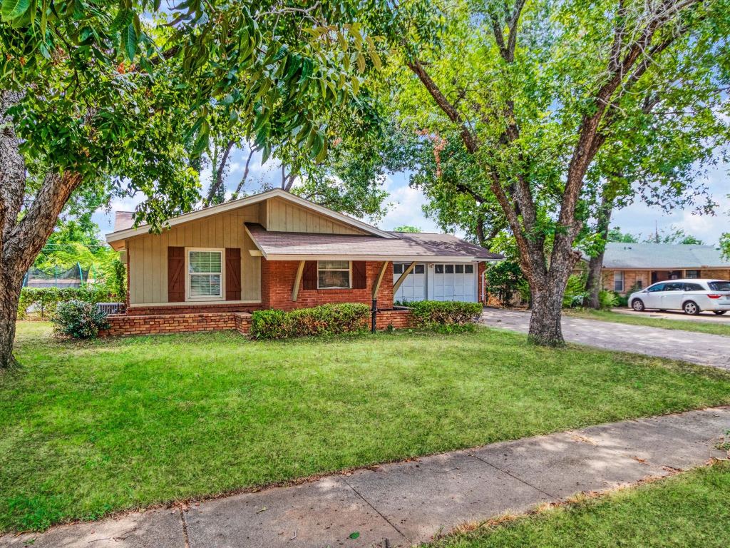 2222 Woodoak Drive, Irving, TX 75060 — photo 1