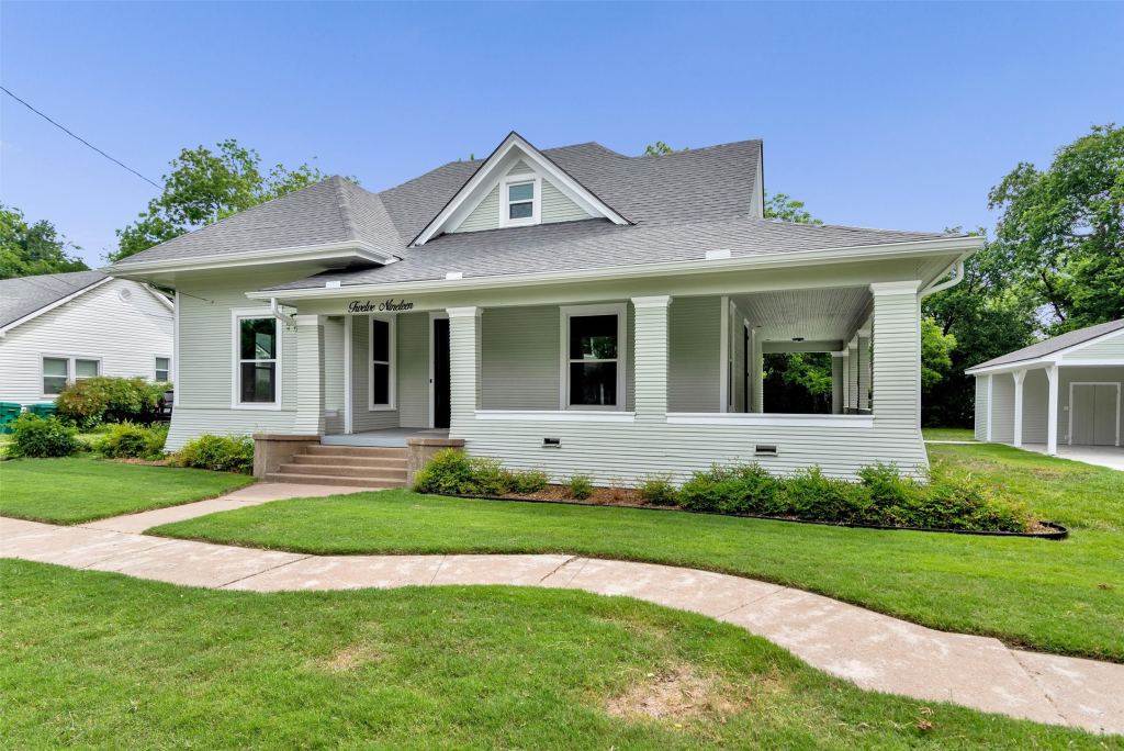 1219 S Travis Street, Sherman, TX 75090 — photo 1