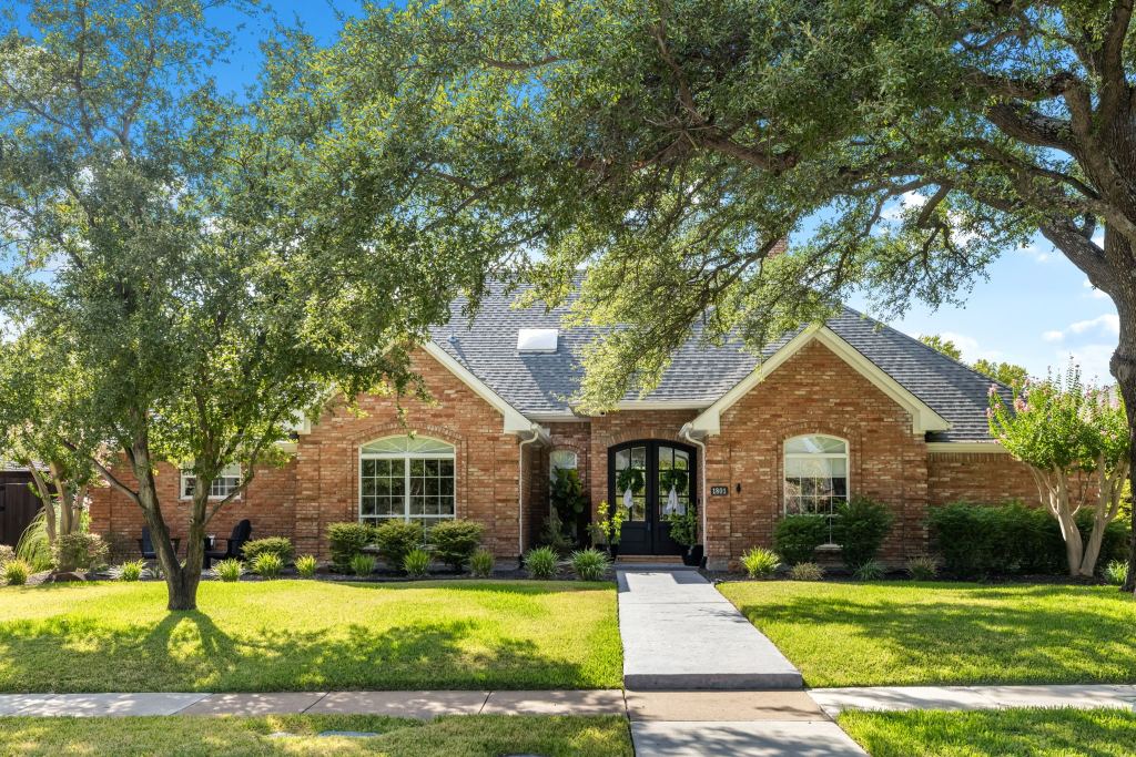 1801 Triple Crown Lane, Plano, TX 75093 — photo 1