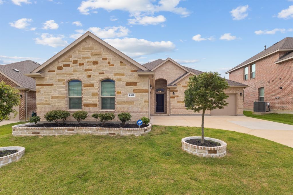 3615 Orchard Street, Grand Prairie, TX 76065 — photo 1