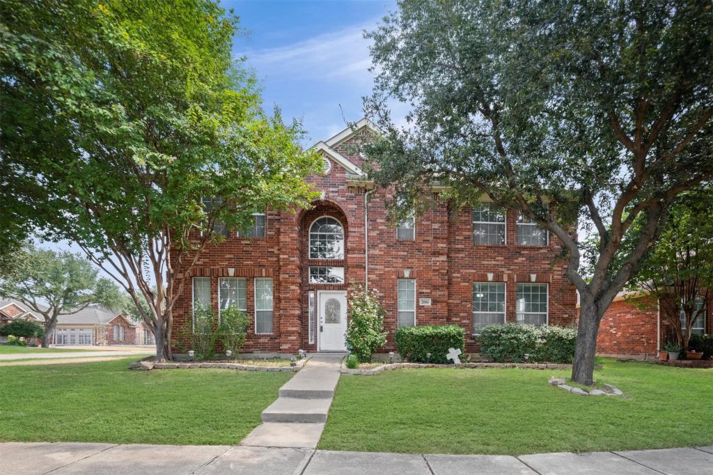 2006 Trickling Creek Drive, Garland, TX 75041 — photo 1