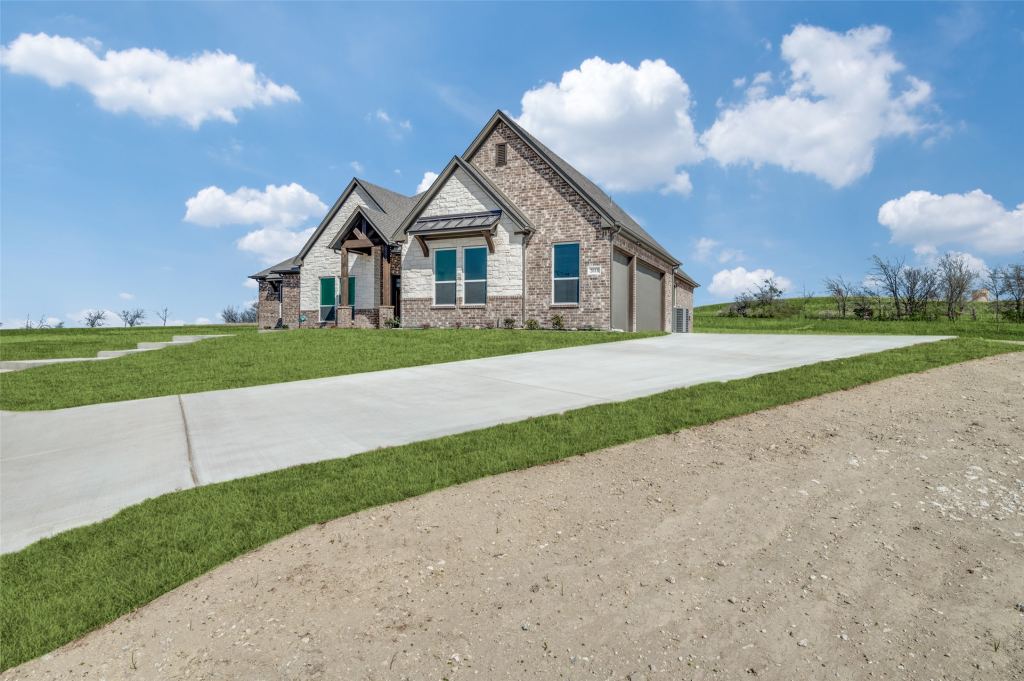 145 Private Road 4512, Decatur, TX 76234 — photo 1