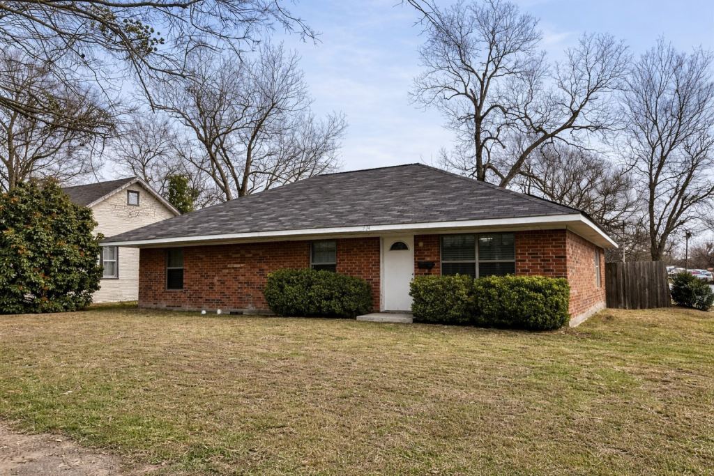 914 N Catherine Street, Terrell, TX 75160 — photo 1