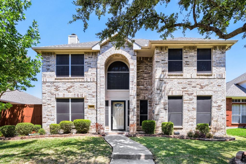 3812 Red Oak Trail, The Colony, TX 75056 — photo 1