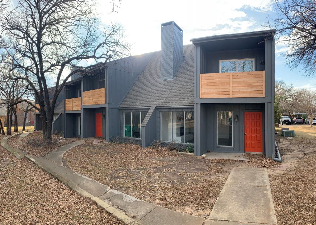 1908 Camden Court 03, Denton, TX 76205 — photo 1
