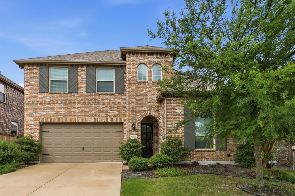 4005 Big Prairie Drive, Aubrey, TX 76227 — photo 1