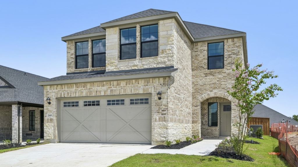 2049 Whispering Lane, Celina, TX 75009 — photo 1