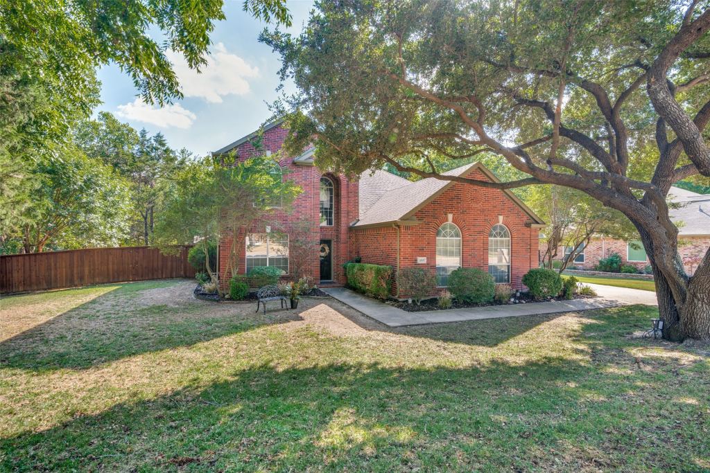 1802 Indian Trail, Rowlett, TX 75088 — photo 1