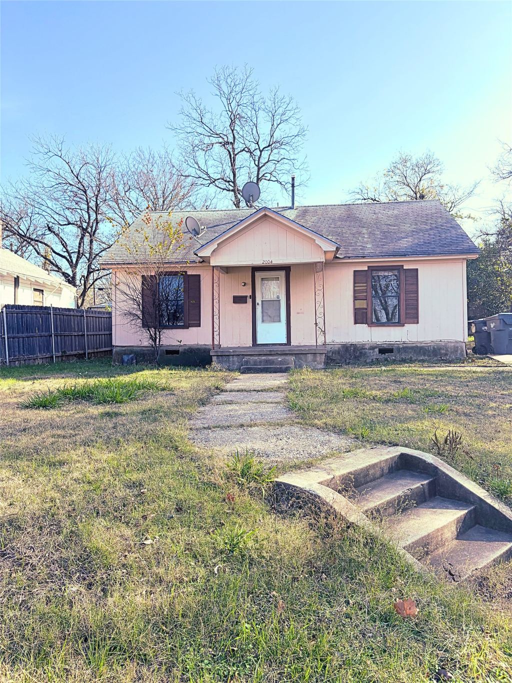 2004 Avondale Avenue, Waco, TX 76707 — photo 1