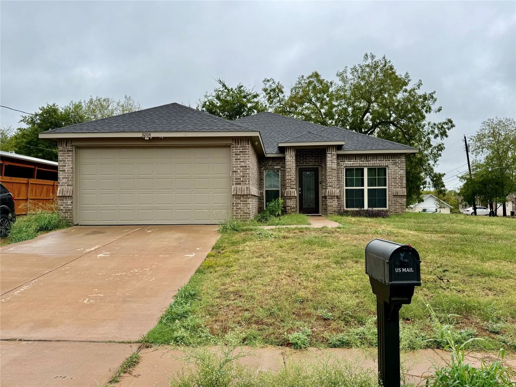 3204 Henderson Street, Greenville, TX 75401 — photo 1