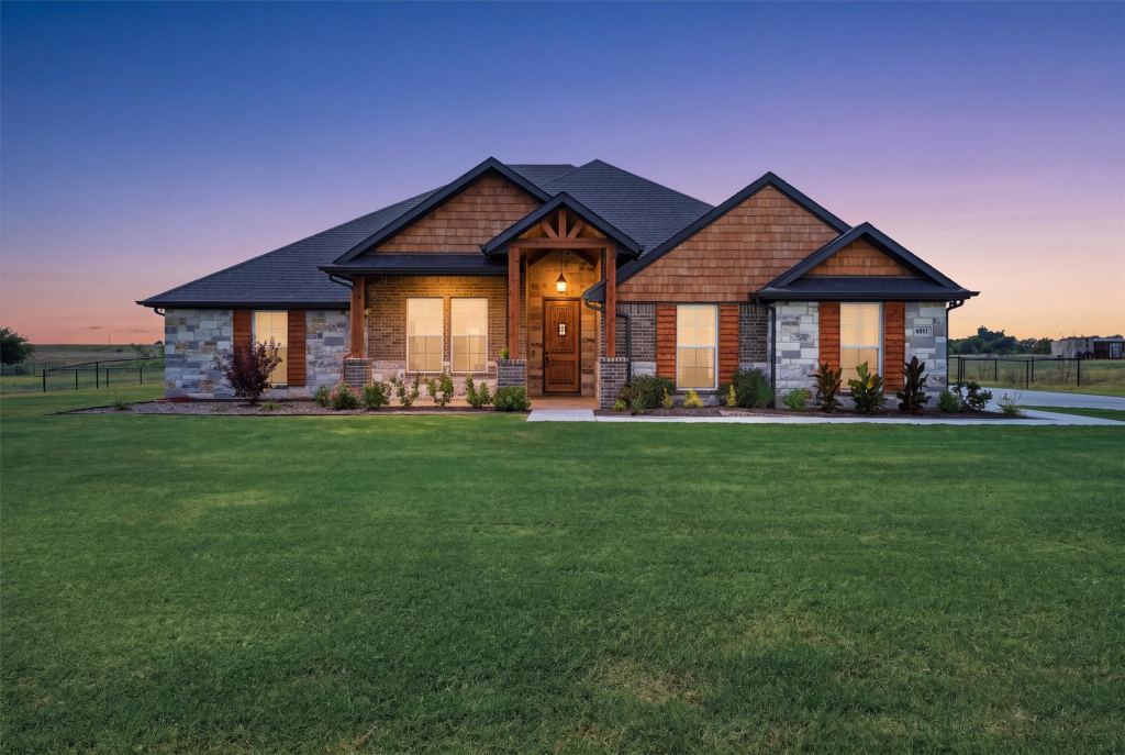 6941 Eagle Creek Drive, Godley, TX 76044 — photo 1