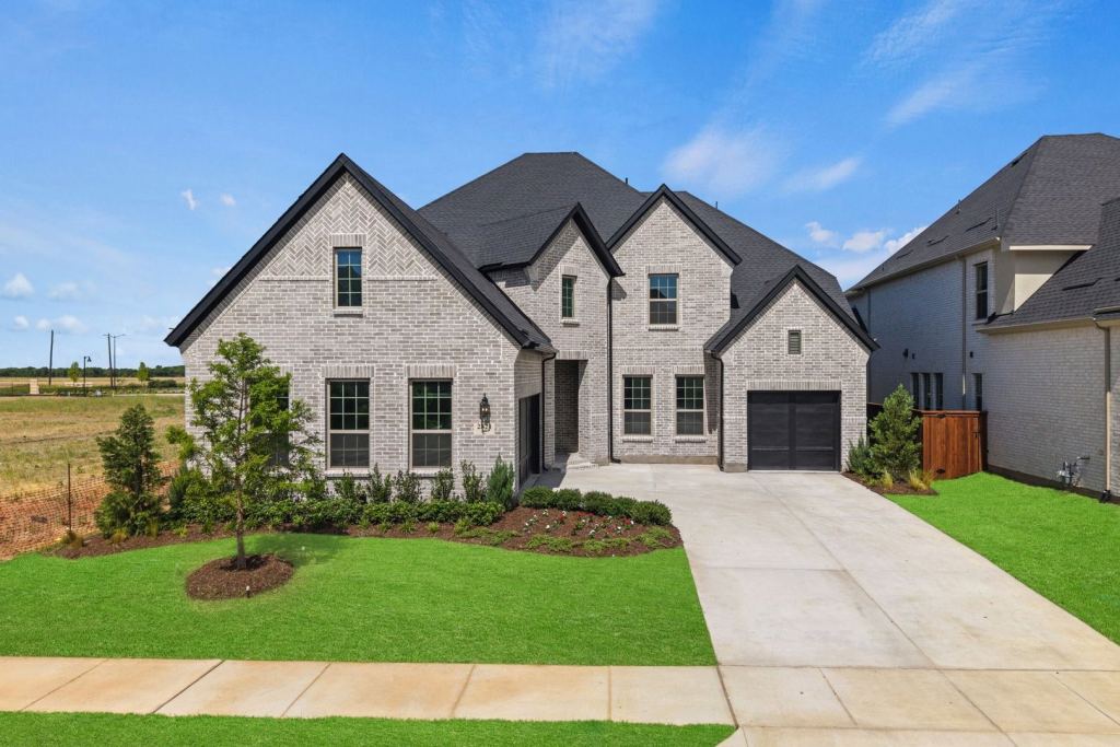 2821 Paddington Court