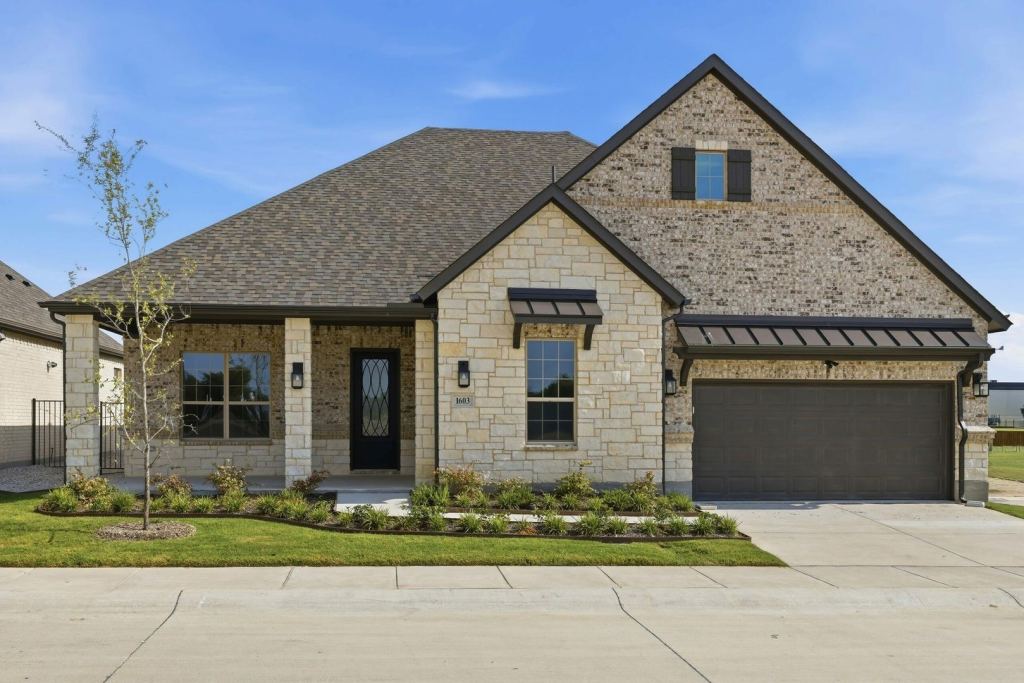 1603 Vista Azul Lane