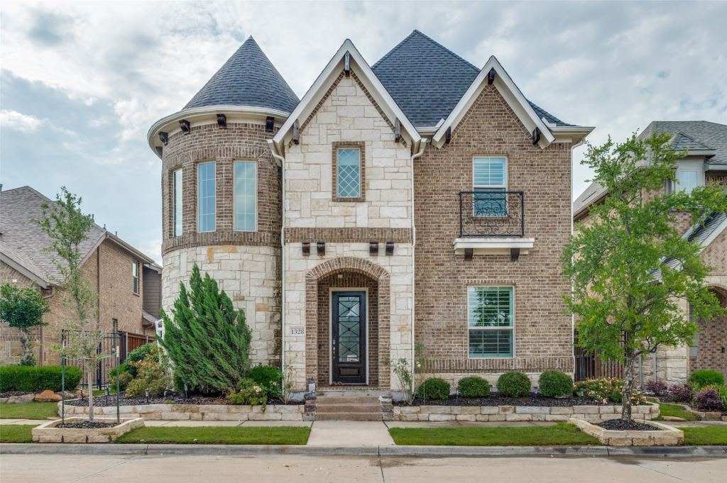 1328 Viridian Park Lane, Arlington, TX 76005 — photo 1