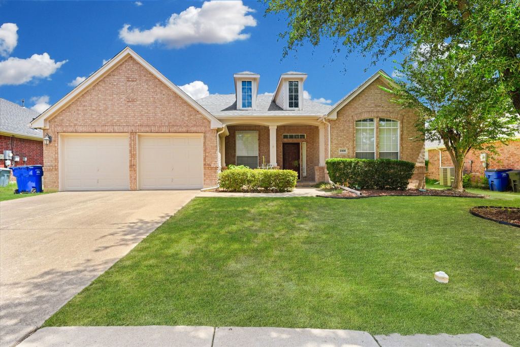 2308 Laura Elizabeth Trail