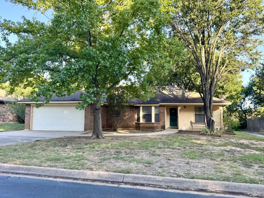 713 Owens Drive, Crowley, TX 76036 — photo 1