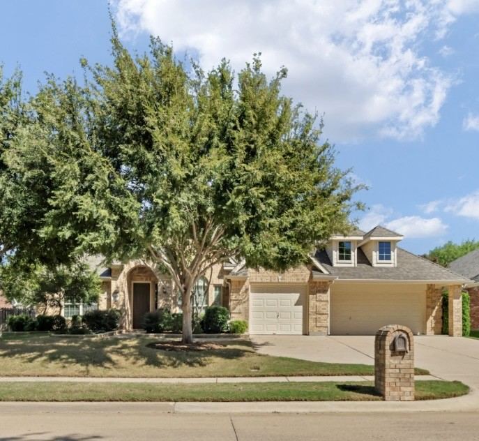 1302 Rosebriar Lane