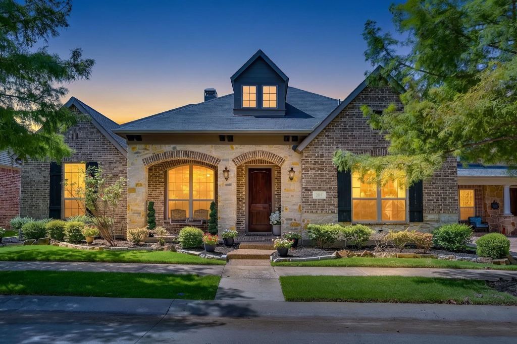 2016 Torin Street, Lewisville, TX 75056 — photo 1