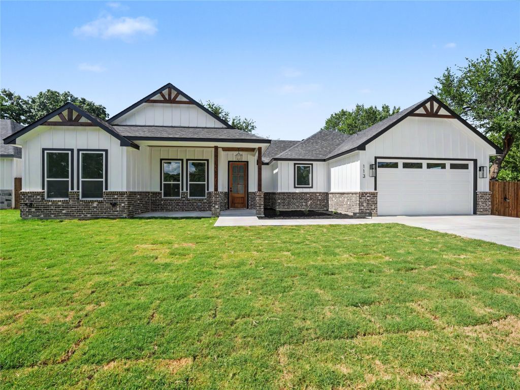 113 Dennis Drive, Azle, TX 76020 — photo 1