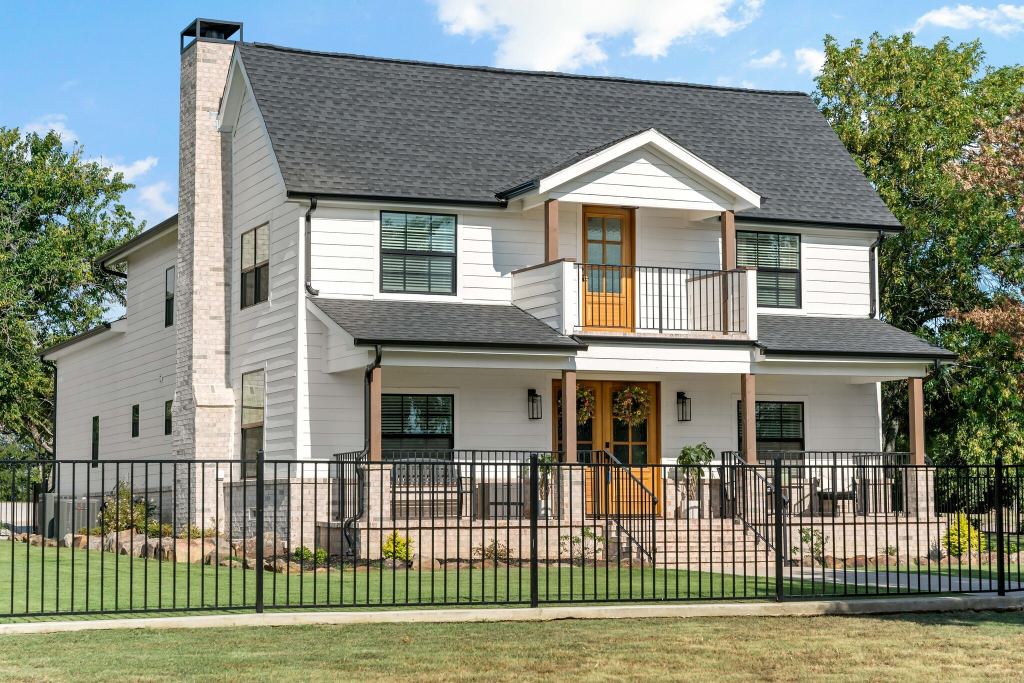 209 Mary Fitch Road, Sherman, TX 75090 — photo 1