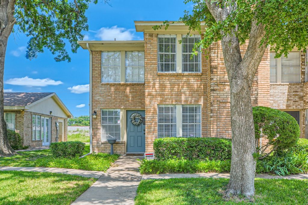 511 Towne House Lane, Richardson, TX 75081 — photo 1