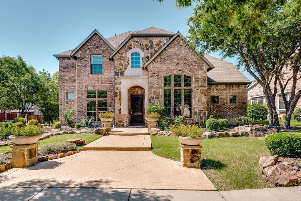 2254 Magic Mantle Drive, Lewisville, TX 75056 — photo 1