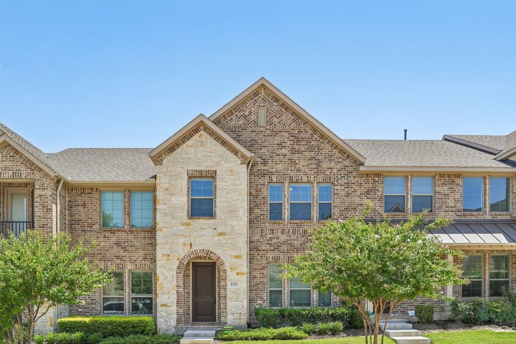 1333 Madison Avenue, Flower Mound, TX 75028 — photo 1