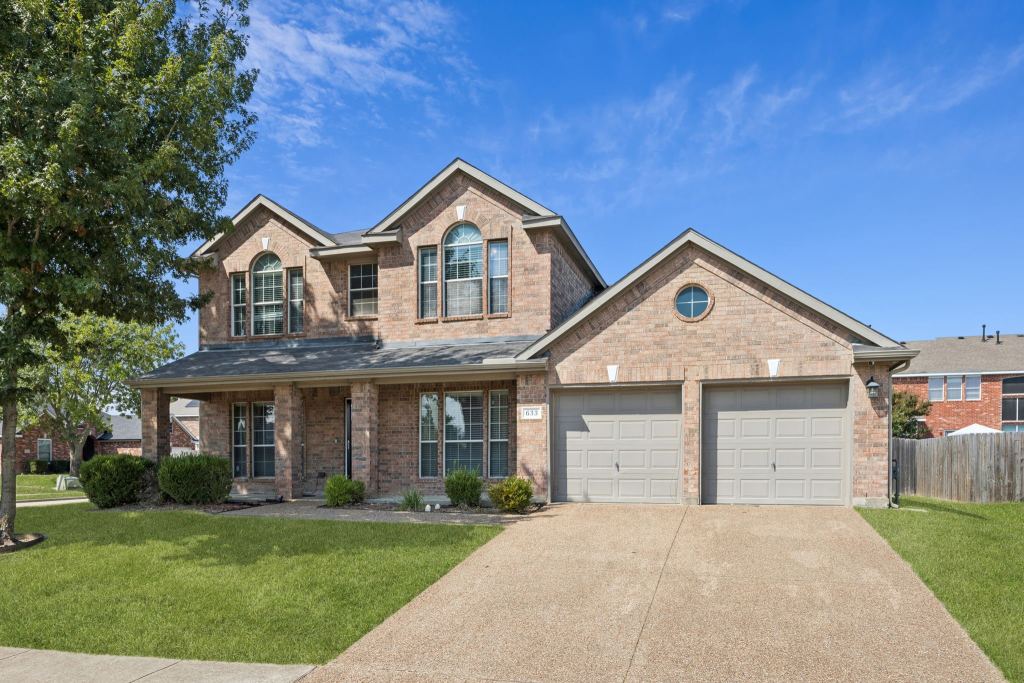 633 Daisy Drive, DeSoto, TX 75115 — photo 1