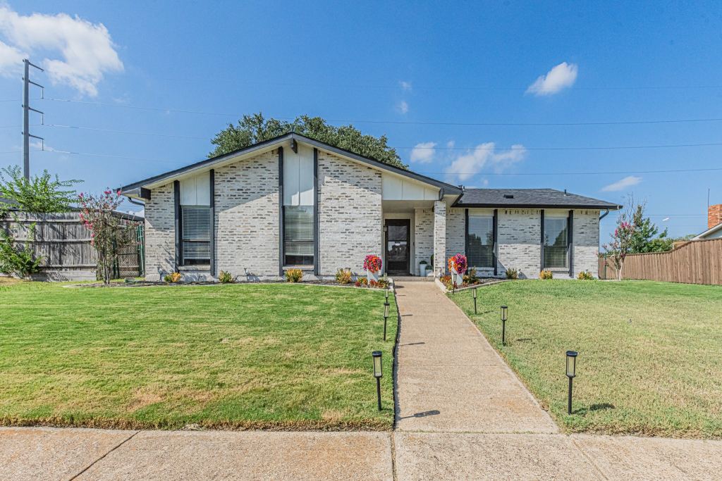 2901 Gayle Drive, Garland, TX 75044 — photo 1
