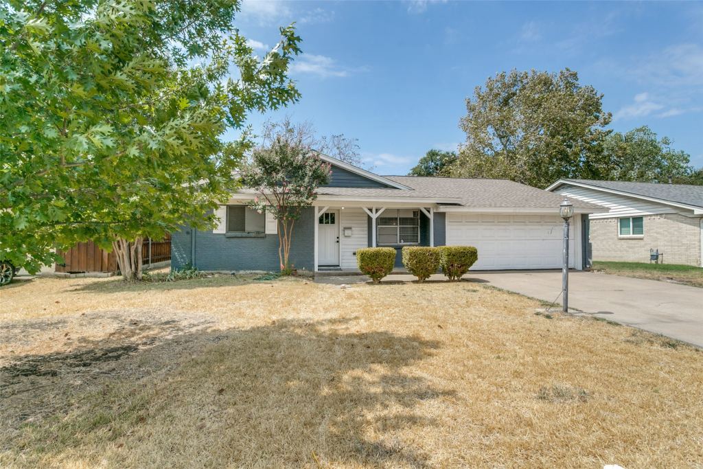1056 Easy Street, Grapevine, TX 76051 — photo 1
