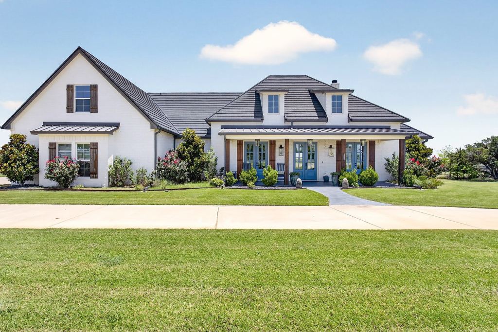 3008 Perkins Lane