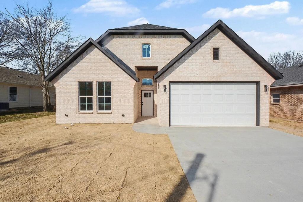 4528 Church Street, Greenville, TX 75401 — photo 1