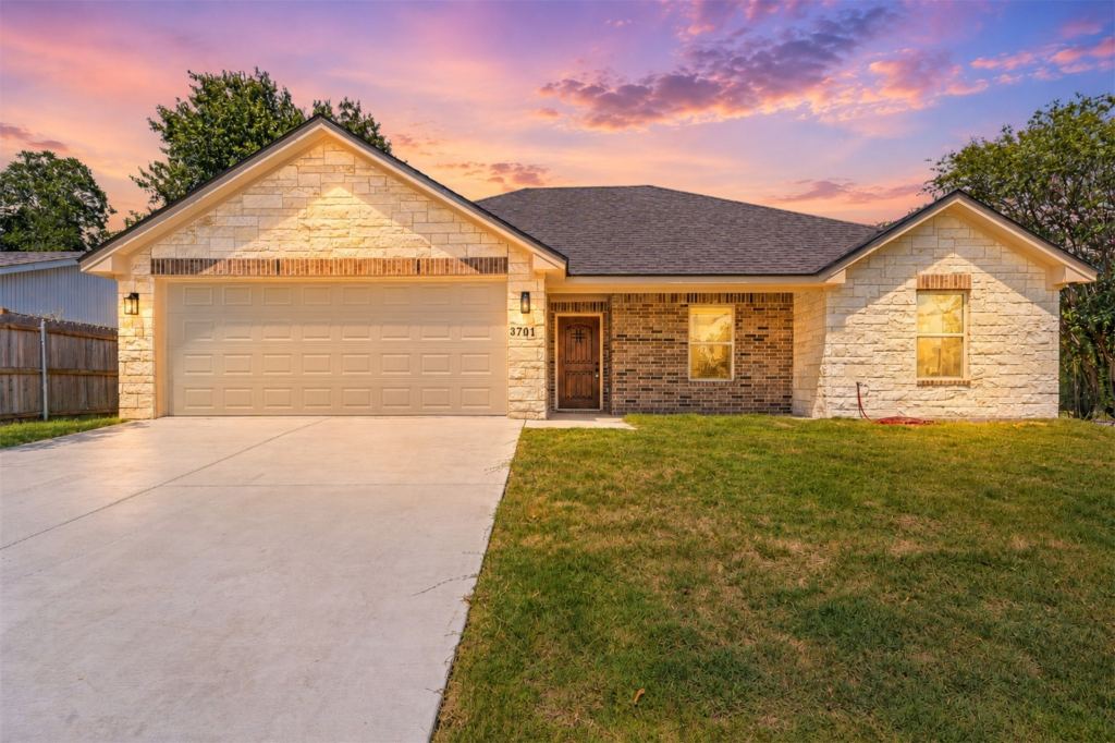 3701 Manor Drive, Waco, TX 76706 — photo 1