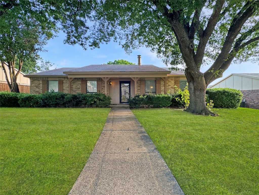 705 Priscilla, DeSoto, TX 75115 — photo 1
