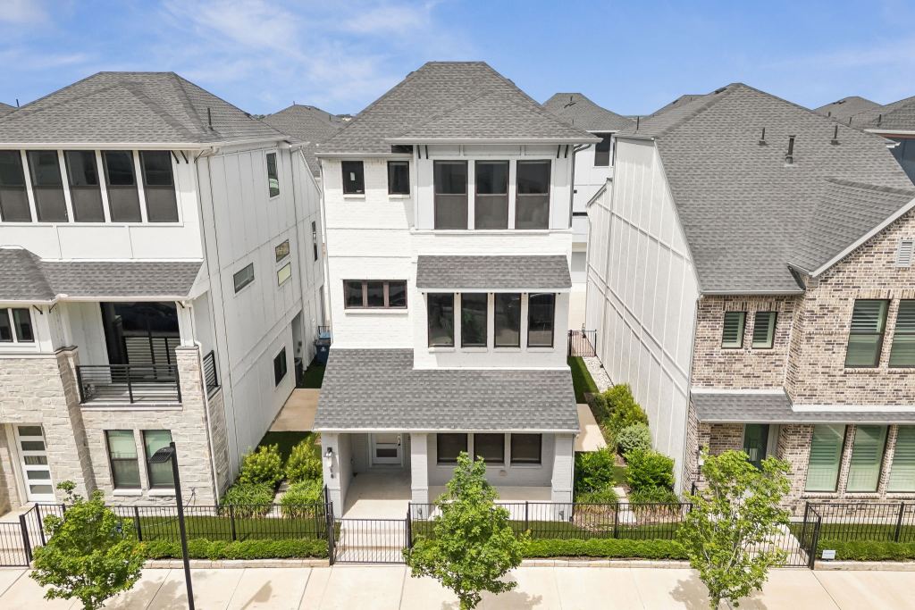 518 Winners Circle, Rowlett, TX 75088 — photo 1