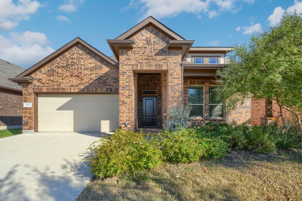 936 Meadows Drive, Argyle, TX 76226 — photo 1