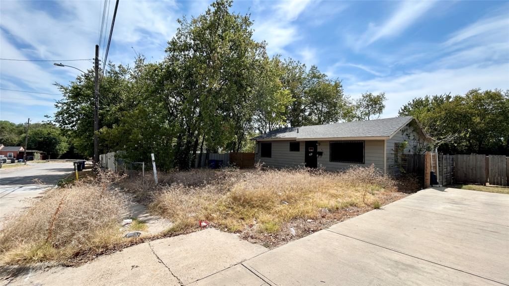 4721 Garrison Avenue, Dallas, TX 75216 — photo 1