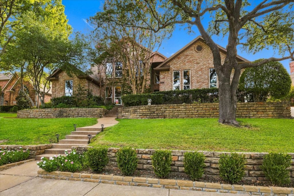 904 Hills Creek Drive
