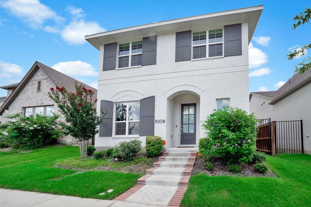 1008 Bolden Avenue, Crowley, TX 76036 — photo 1